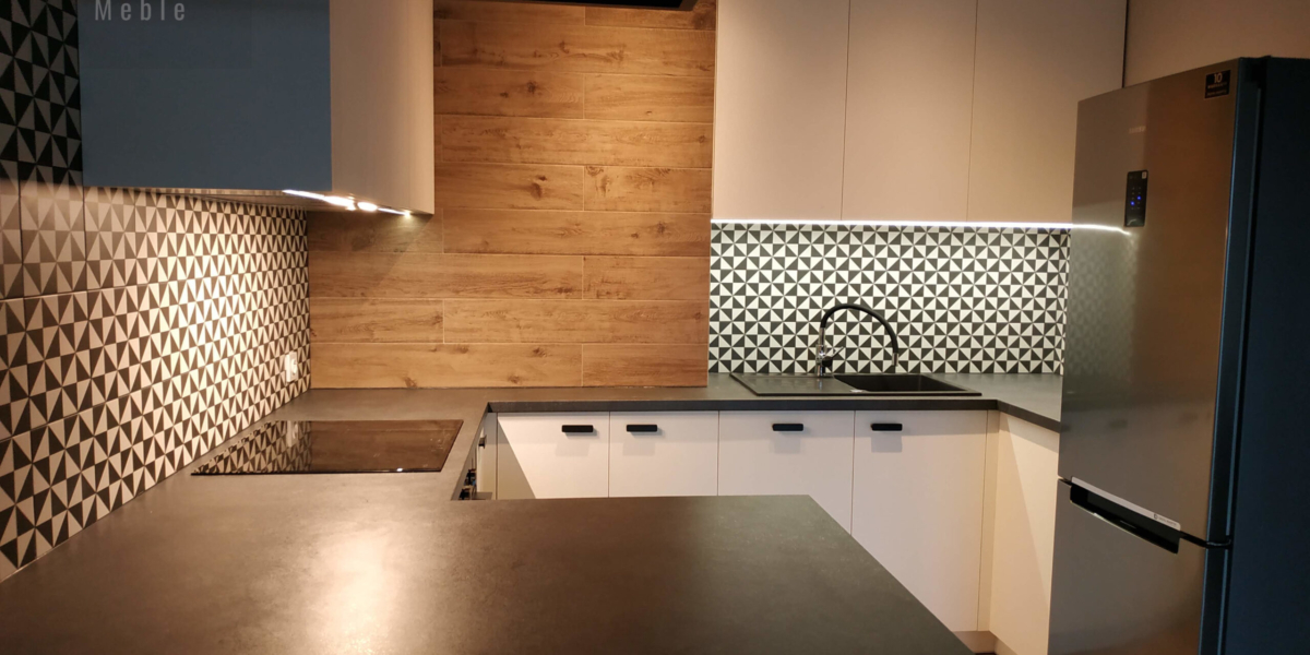 DLACZEGO WARTO WYBRAC KUCHNIĘ NA WYMIAR