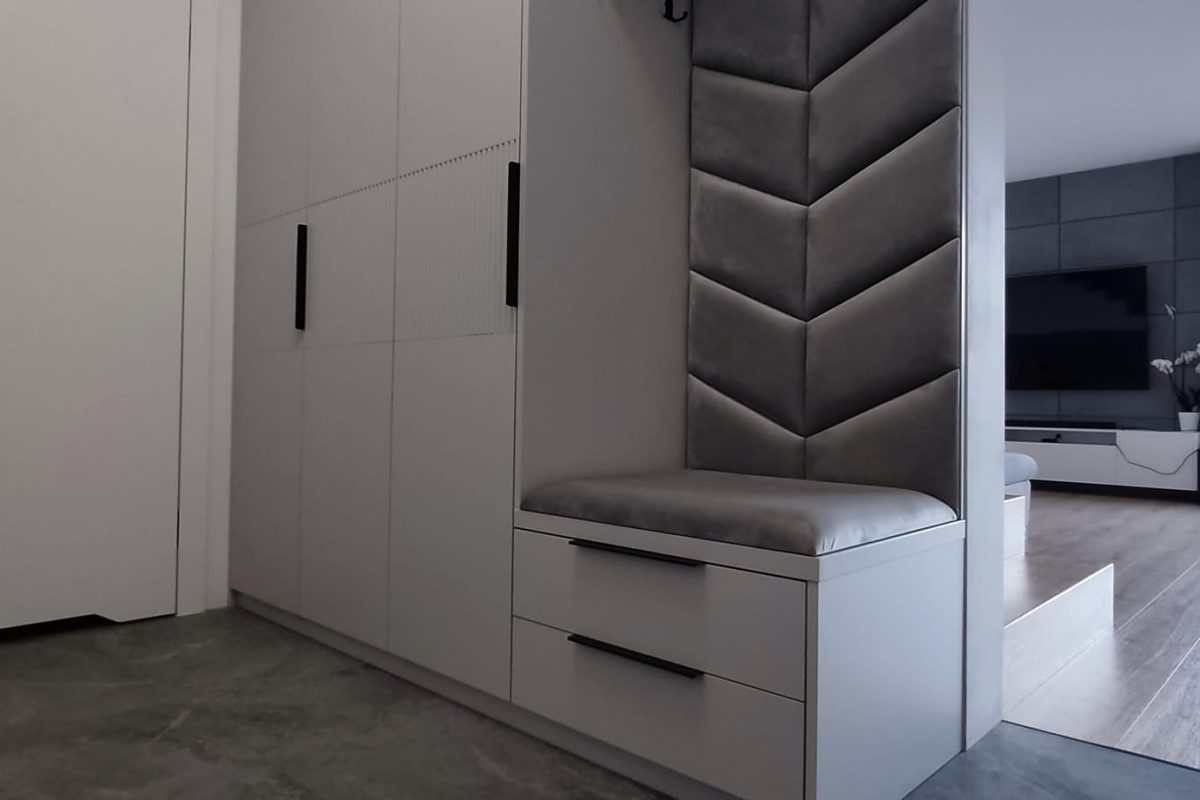 SZAFA Z SIEDZISKIEM Meble na zamówienie Wrocław ProArte Meble